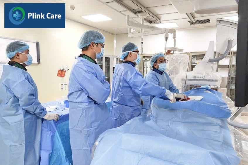 can thiệp điều trị tắc nghẽn mạch máu não tại PlinkCare