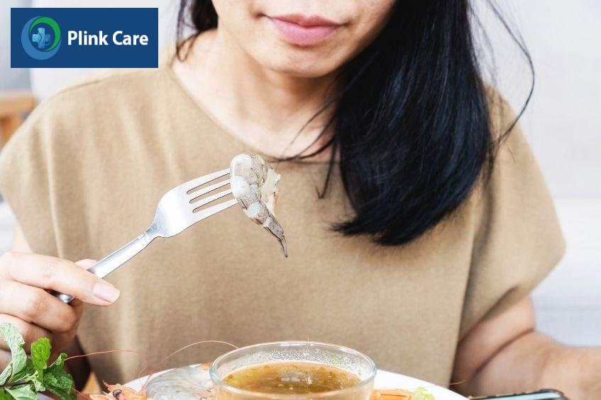 đau bụng ngộ độc thực phẩm nên làm gì