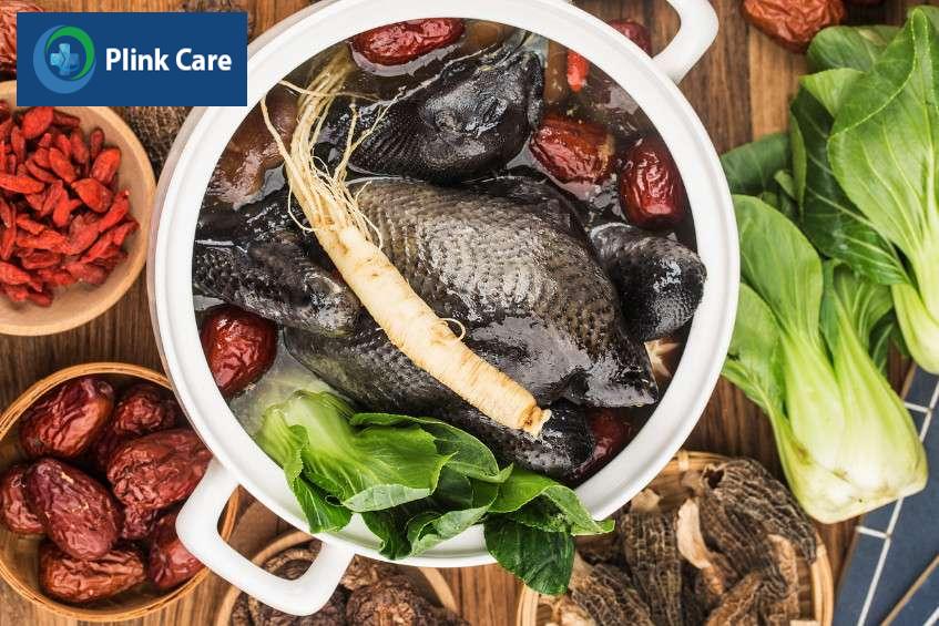 gà hầm sâm là món ăn cho người suy nhược cơ thể