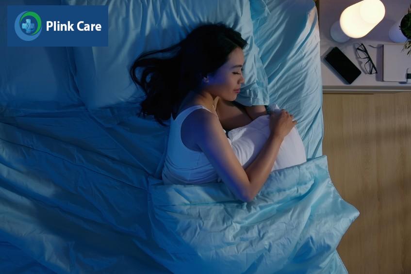 mỗi người cần xây dựng thói quen ngủ đều đặn giúp cân bằng chu kỳ giấc ngủ
