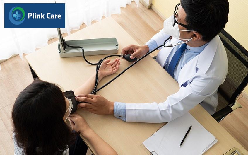 thăm khám lâm sàn khi khám sức khỏe định kỳ