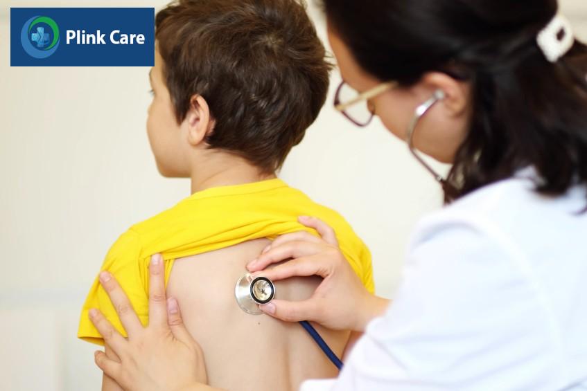 Bác sĩ có thể chẩn đoán viêm phế quản ở trẻ