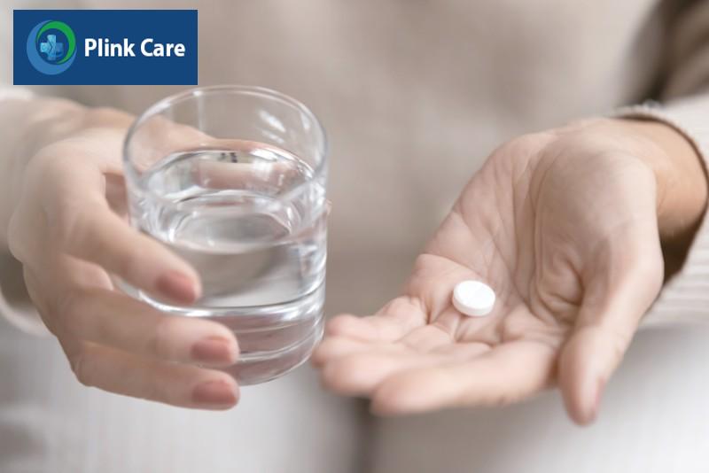 Sau nhổ răng khôn cần uống thuốc theo đơn của bác sĩ