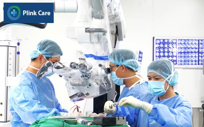 mổ máu tụ dưới màng cứng tại PlinkCare