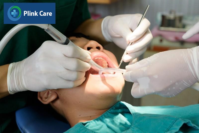 Nhổ răng khôn công nghệ Piezotome nhẹ nhàng, êm ái tại PlinkCare TP.HCM