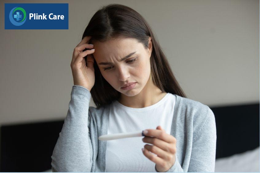 thăm khám để xác định tử cung nhi hoá
