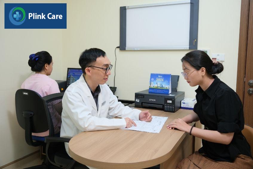 thăm khám sớm để xác định tình trạng bệnh