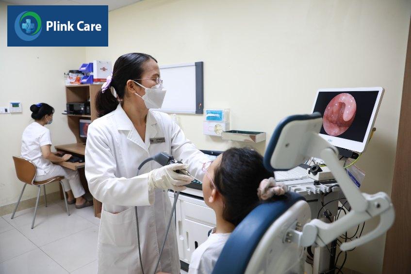 trẻ bị viêm amidan quá phát