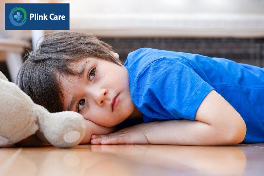 trẻ thường có biểu hiện mệt mỏi, sốt nhẹ