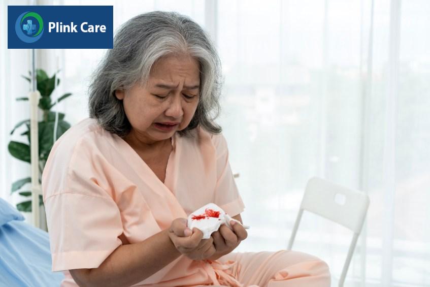 Viêm phổi mãn tính có thể dẫn đến biến chứng ho ra máu