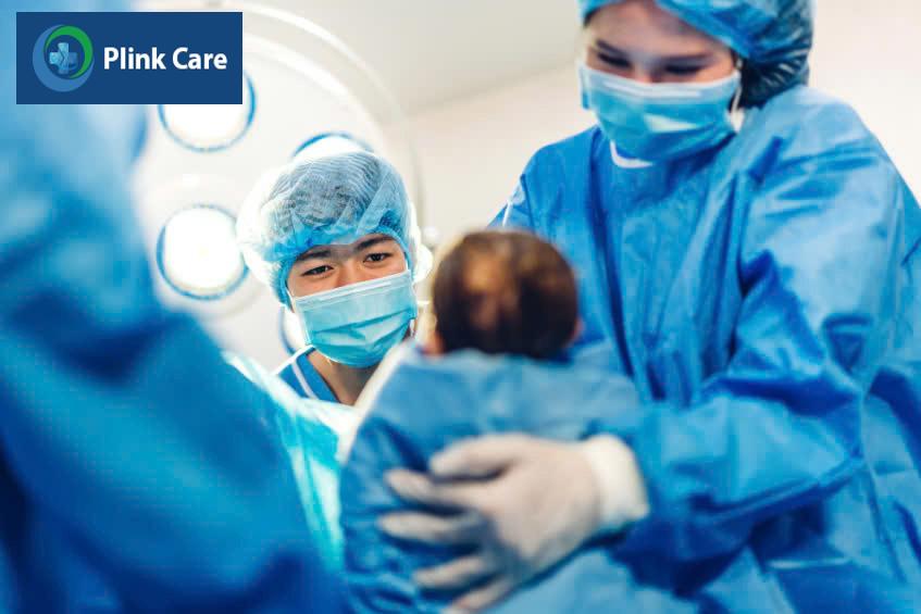 can thiệp cho trẻ bị trật khớp háng