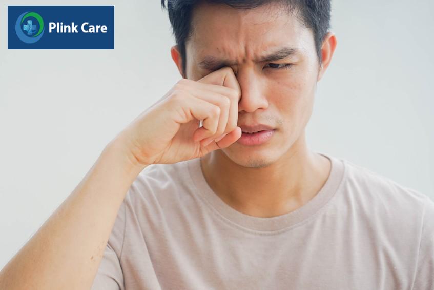 đừng chạm tay vào mắt nếu chưa rửa sạch