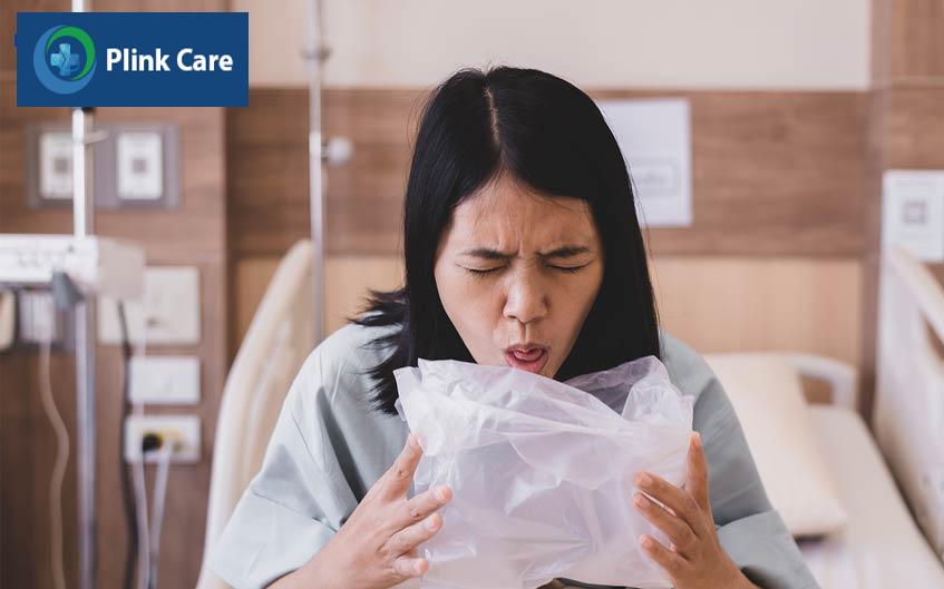 người bệnh có thể bị buồn nôn, ói mửa sau khi cấy ghép tế bào gốc