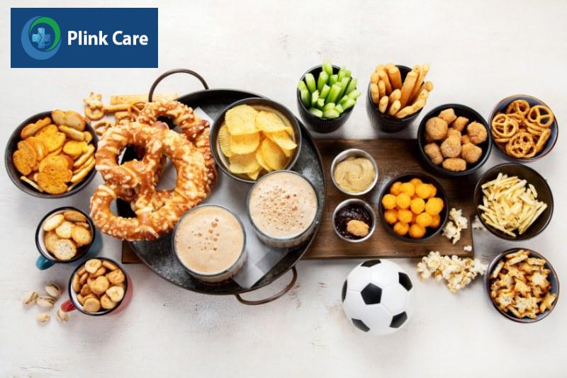 Bị gãy xương kiêng ăn thức ăn mặn