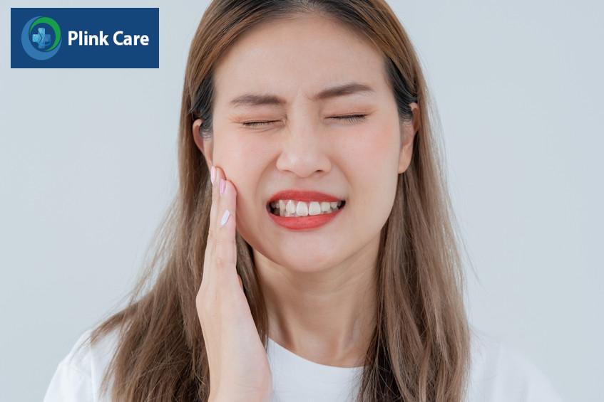 dấu hiệu nhổ răng bị nhiễm trùng