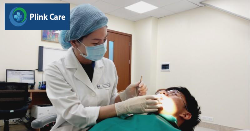 Tuân theo hướng dẫn của bác sĩ, tái khám sau nhổ răng