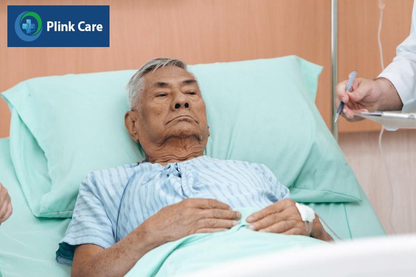 Bệnh nhân suy tim độ 4 cần được nhập viện để bác sĩ theo dõi điều trị