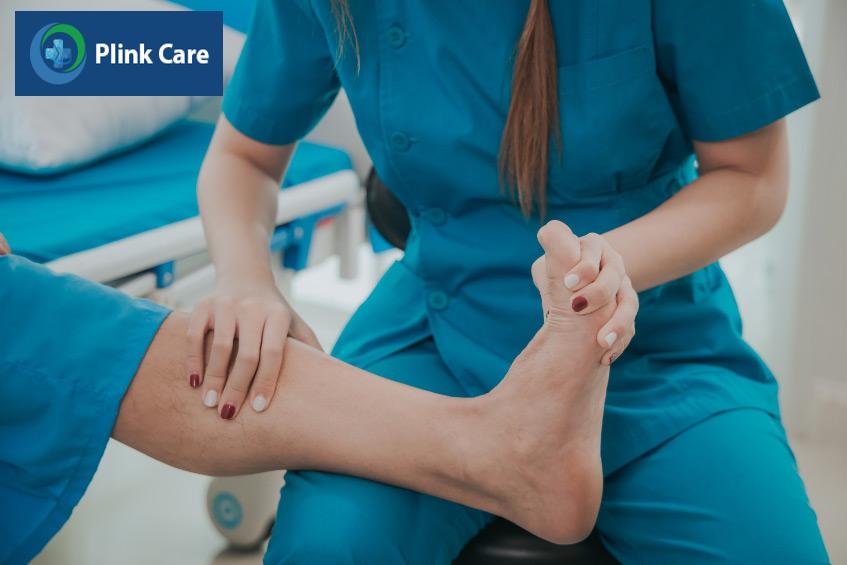 Bệnh nhân suy tim thường bị phù ở chân, cẳng chân hoặc mắt cá chân