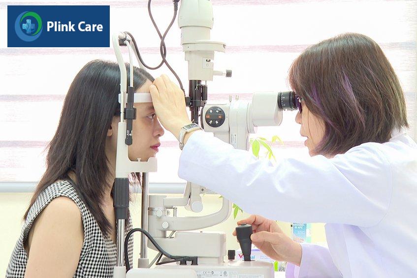khám mắt định kỳ để theo dõi tình trạng mắt