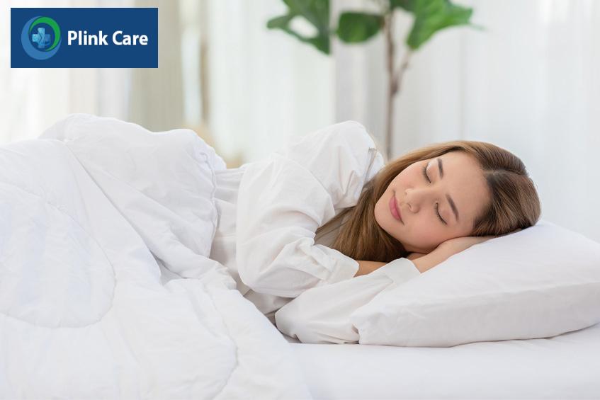 Nghỉ ngơi, ngủ đủ giấc mỗi ngày giúp ổn định mức huyết áp bình thường