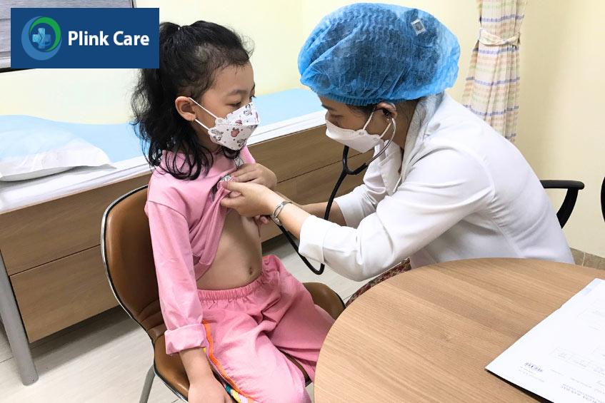 Người bệnh vòng thắt mạch máu cần thường xuyên được bác sĩ thăm khám và theo dõi