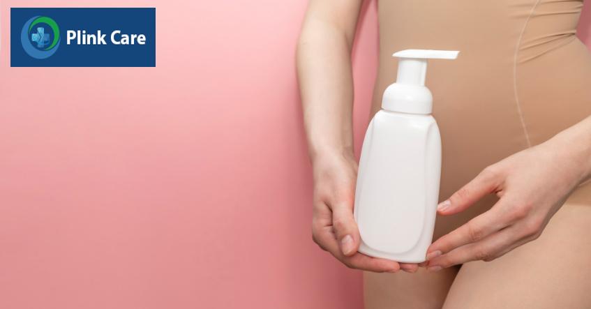Sau khi rửa sạch âm hộ, nên sử dụng khăn sạch để lau khô giúp vùng kín khô thoáng