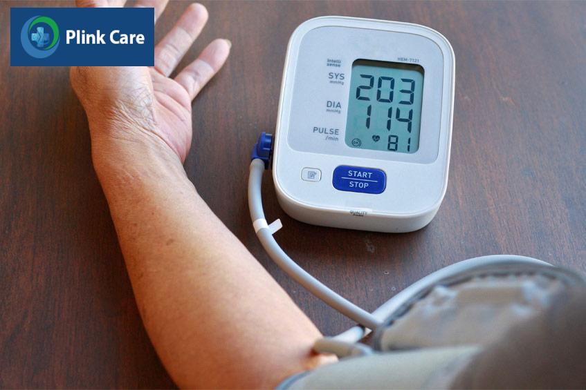 Tăng huyết áp làm tăng nguy cơ suy tim ở người cao tuổi