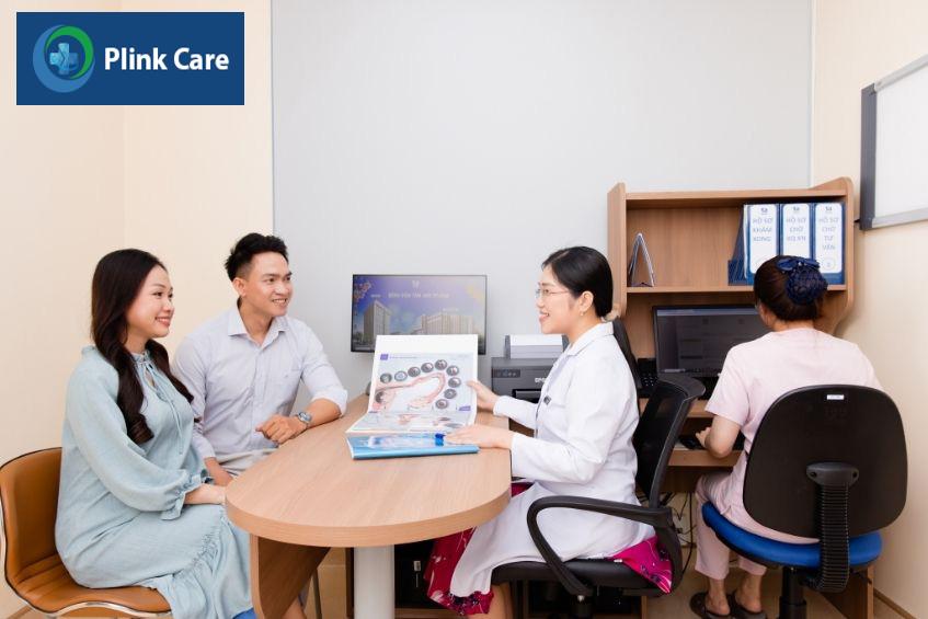 Thăm khám định kỳ và siêu âm thai sau chuyển phôi IVF giúp theo dõi quá trình phát triển của thai kỳ