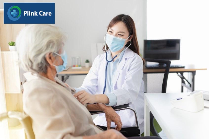 Cần dùng thuốc điều trị viêm phổi theo tư vấn của bác sĩ
