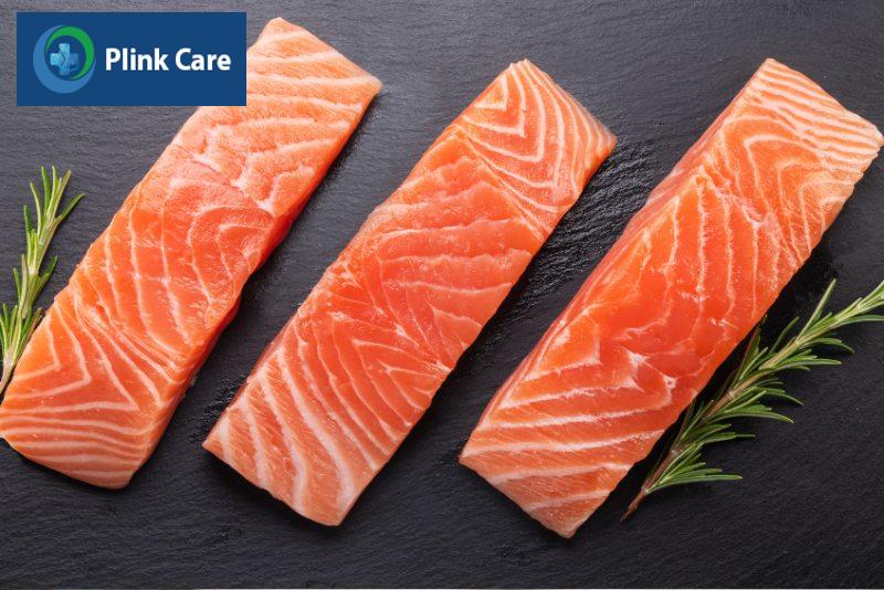 Đau đầu sau sinh nên ăn gì? Cá béo, Cá hồi