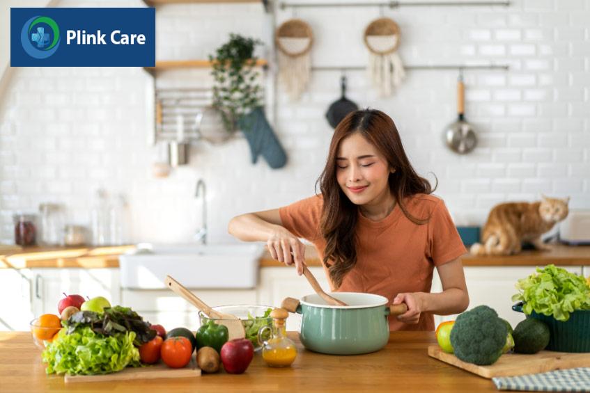 Nên kiểm soát tốt lượng muối trong khi chế biến món ăn