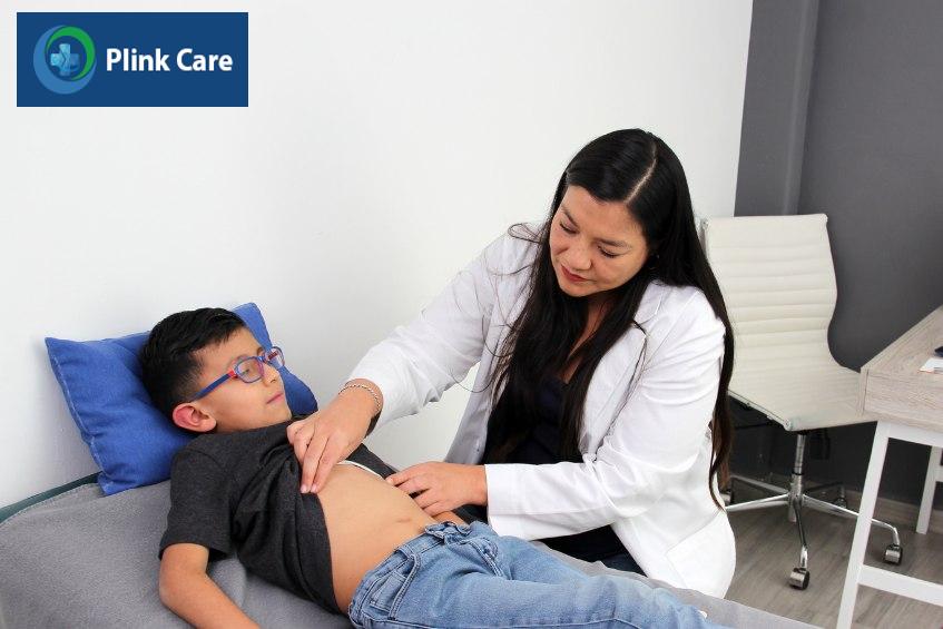 Trẻ đau bụng bên trái nên được đưa đến bệnh viện