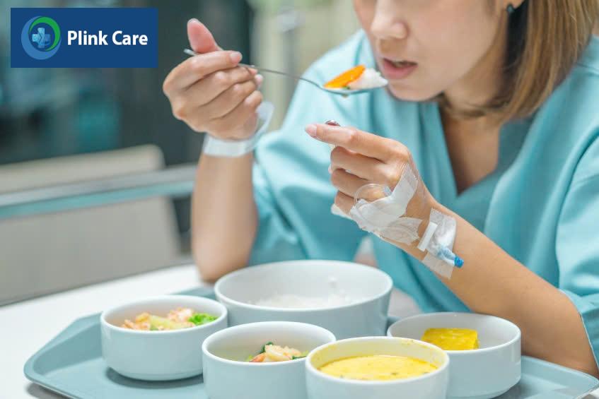 người bệnh bổ sung dinh dưỡng sau điều trị xuất huyết não
