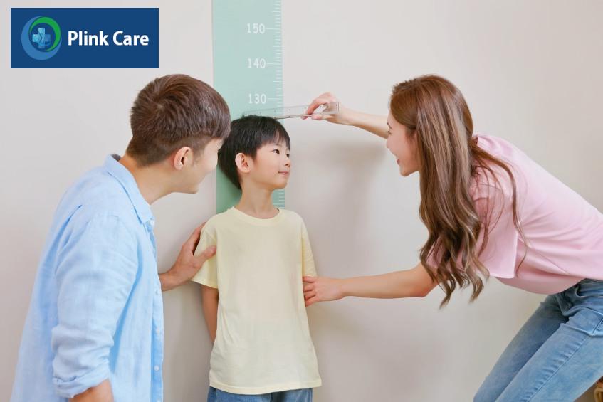 Theo dõi chiều cao của trẻ nhằm phát hiện và can thiệp sớm