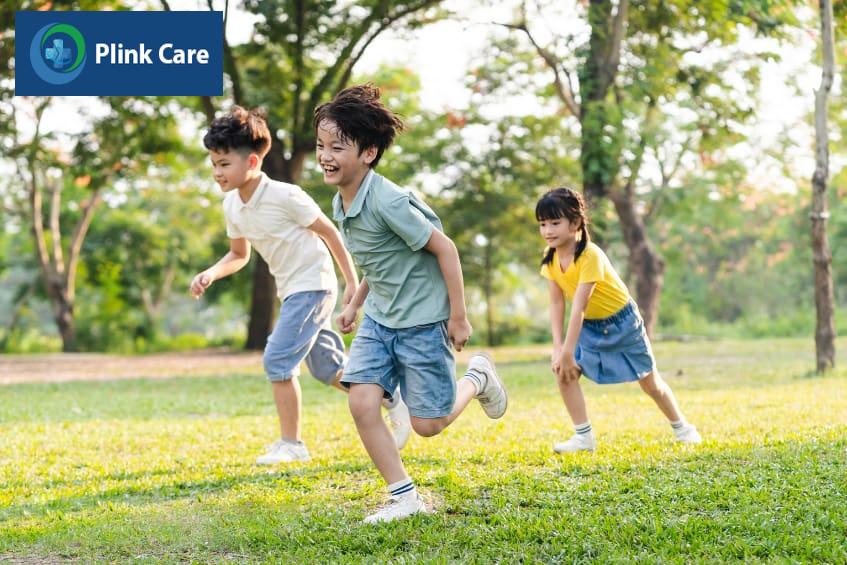 Trẻ lười hoặc quá hiếu động khiến bé chậm tăng cân