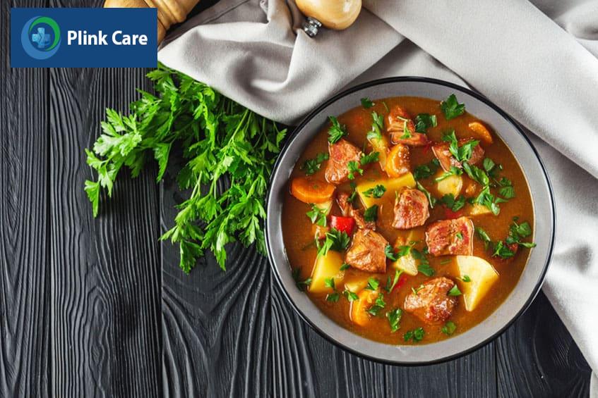 Người bị ung thư phổi giai đoạn cuối nên ưu tiên thức ăn mềm, lỏng hoặc sệt, dễ tiêu hóa