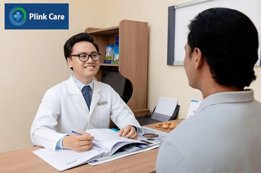 Bác sĩ Minh Tuấn tư vấn điều trị cho bệnh nhân nam hiếm muộn
