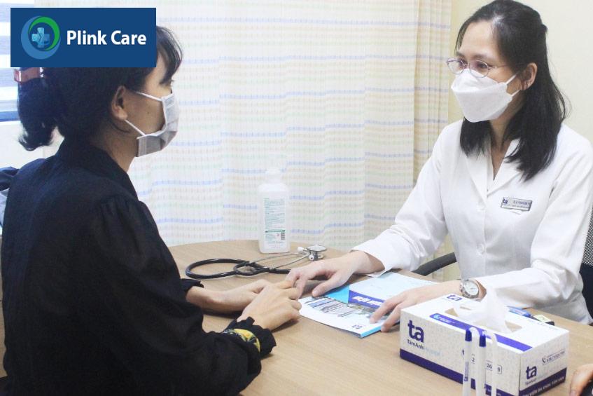 Người bị tăng huyết áp nên đến gặp bác sĩ để được thăm khám và tư vấn điều trị bệnh hiệu quả
