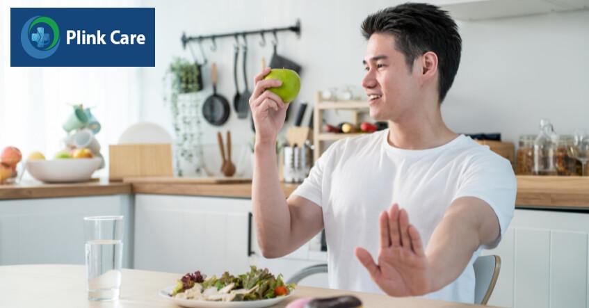 chế độ ăn nhiều rau xanh, trái cây tươi giàu chất chống oxy hóa