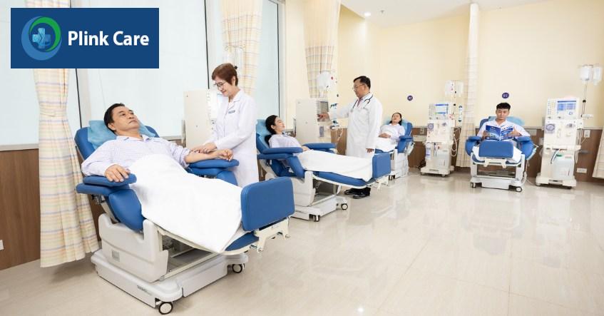 chuẩn bị chạy thận cho khách hàng