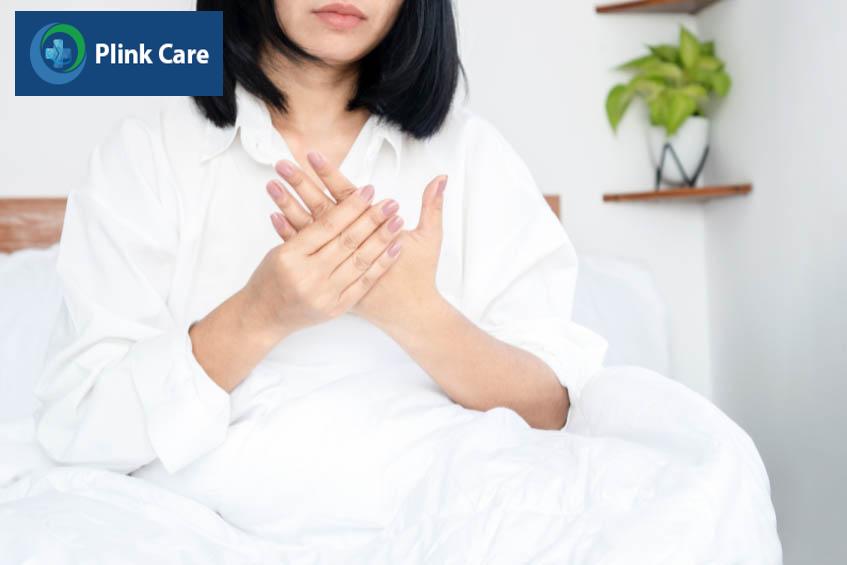 Cứng khớp ngón tay sau ngủ dậy