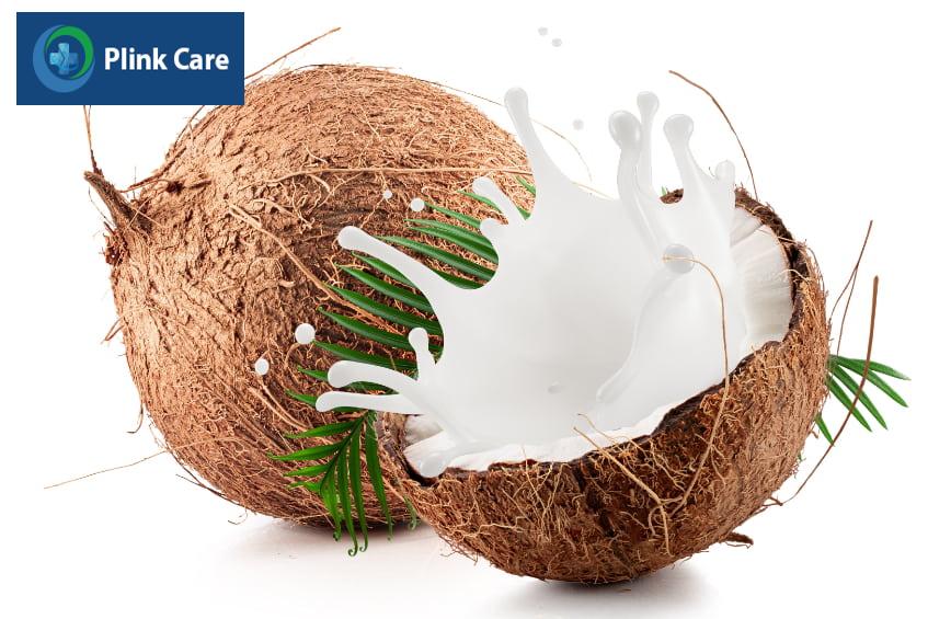 bị đau đầu buồn nôn nên ăn gì, uống nước dừa