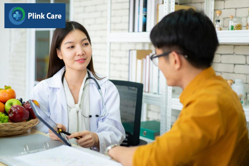 Người bệnh cần tuân thủ hướng dẫn của bác sĩ trong quá trình điều trị khô ở khớp háng