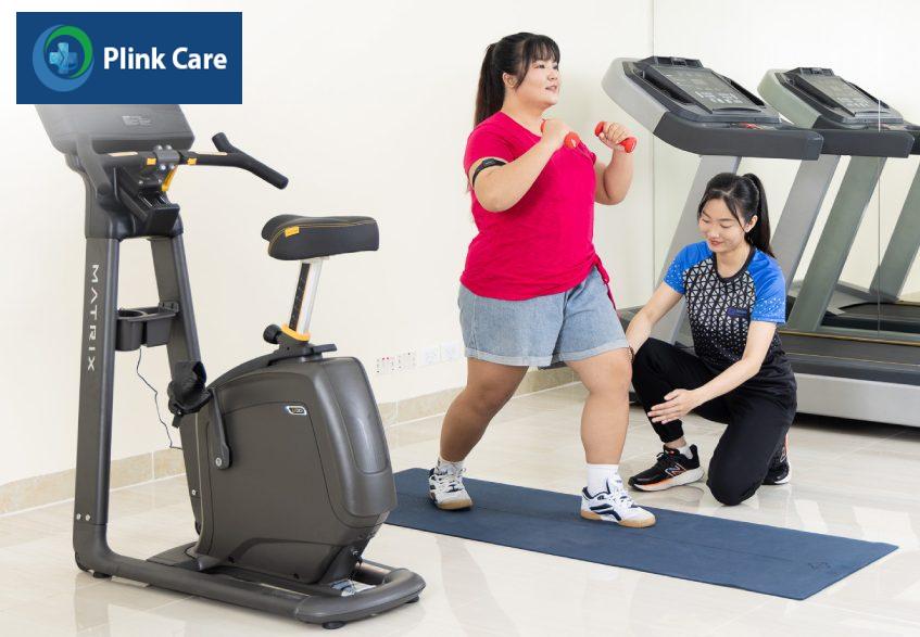 Khách hàng đang tập vận động tại Trung tâm Kiểm soát cân nặng