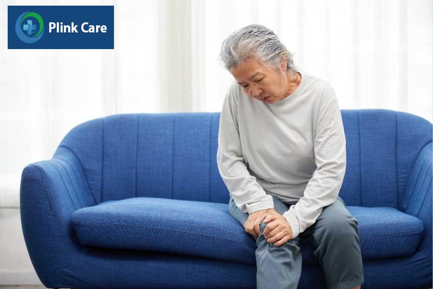 Người cao tuổi dễ bị khô khớp gối