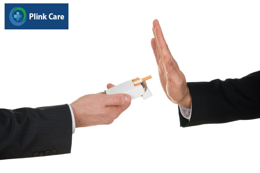 Người mắc bệnh lao phổi cần tránh hút thuốc lá
