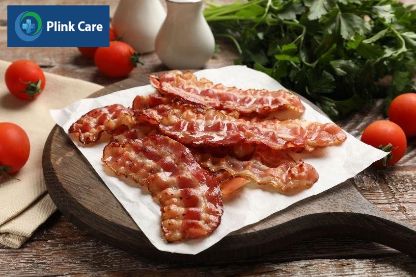 Trào ngược dạ dày không nên ăn thịt xông khói