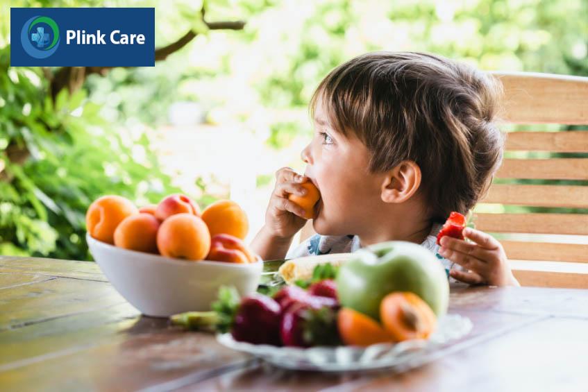 Trẻ bị bướu máu nên ăn nhiều loại trái cây