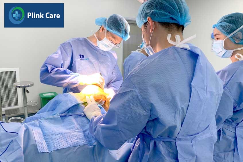 Bác sĩ điều trị bệnh loạn sản sợi xương