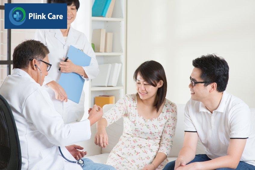 Bác sĩ sẽ thăm khám và tư vấn quy trình cho thai phụ trước